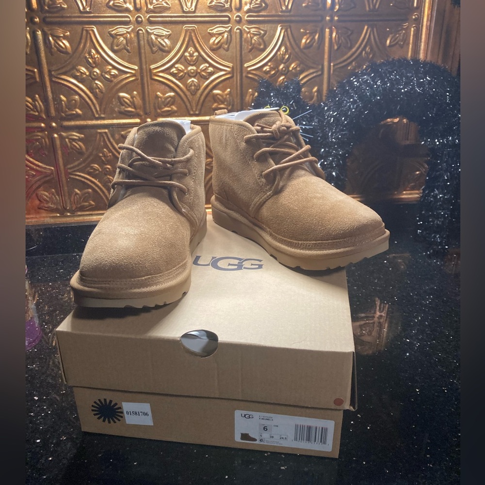 UGG NEUMEL